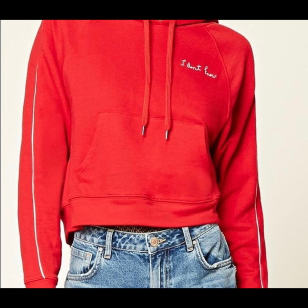 Red Cropped Hoodie❤️